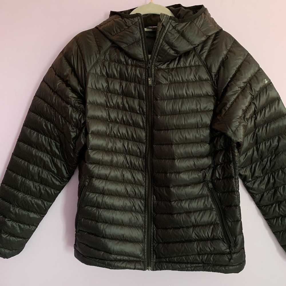 EASTERN MOUNTAIN SPORTS light winter jacket